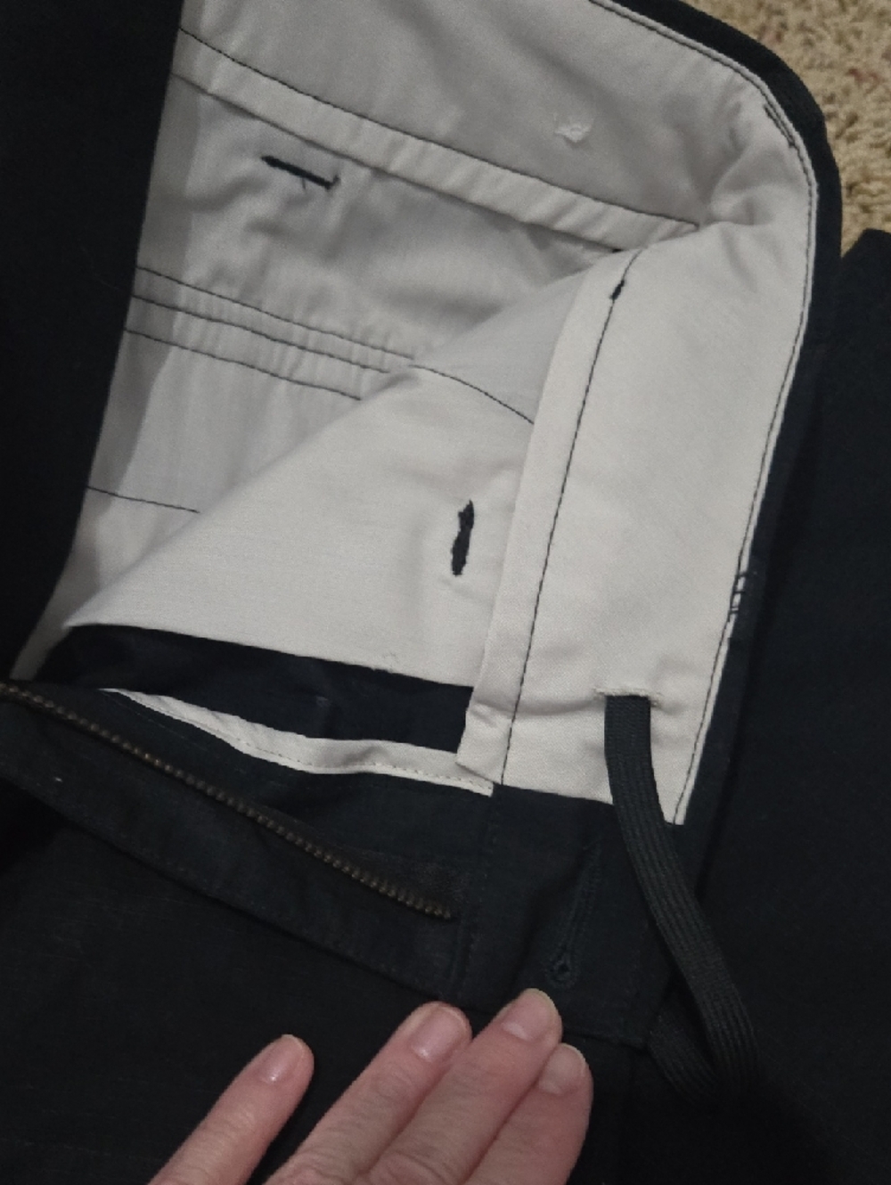 Nike Men's Black Cargo Pants with Utility Pockets - Picture 6 of 7